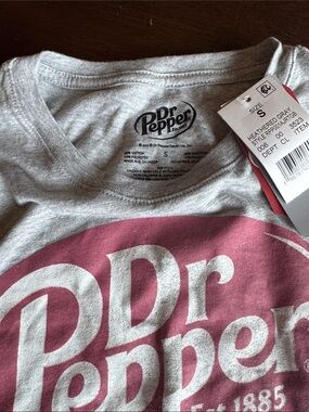Dr Pepper Heather Gray Short-Sleeve Logo Tee - Pink Graphic